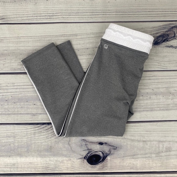 Fabletics Drawstring Capri Size xs - Picture 2 of 5